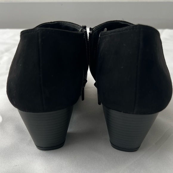 Abella Open-Toe Shoes Size 7 - Picture 7 of 8